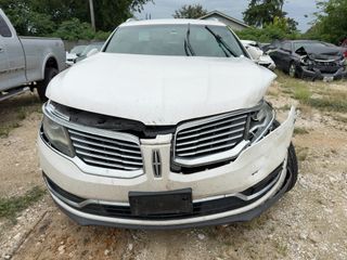 2016 Lincoln MKX Premiere - Exterior Front Center Image
